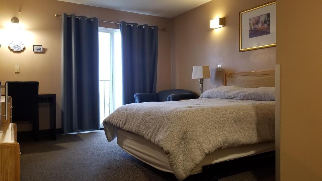 Hillview Motel 3*